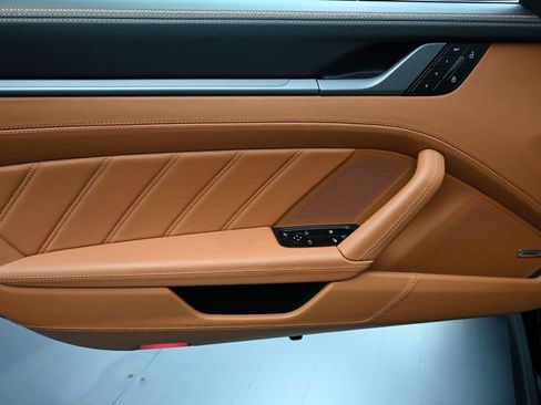 Used 2026 Porsche 911 Carrera S image 25