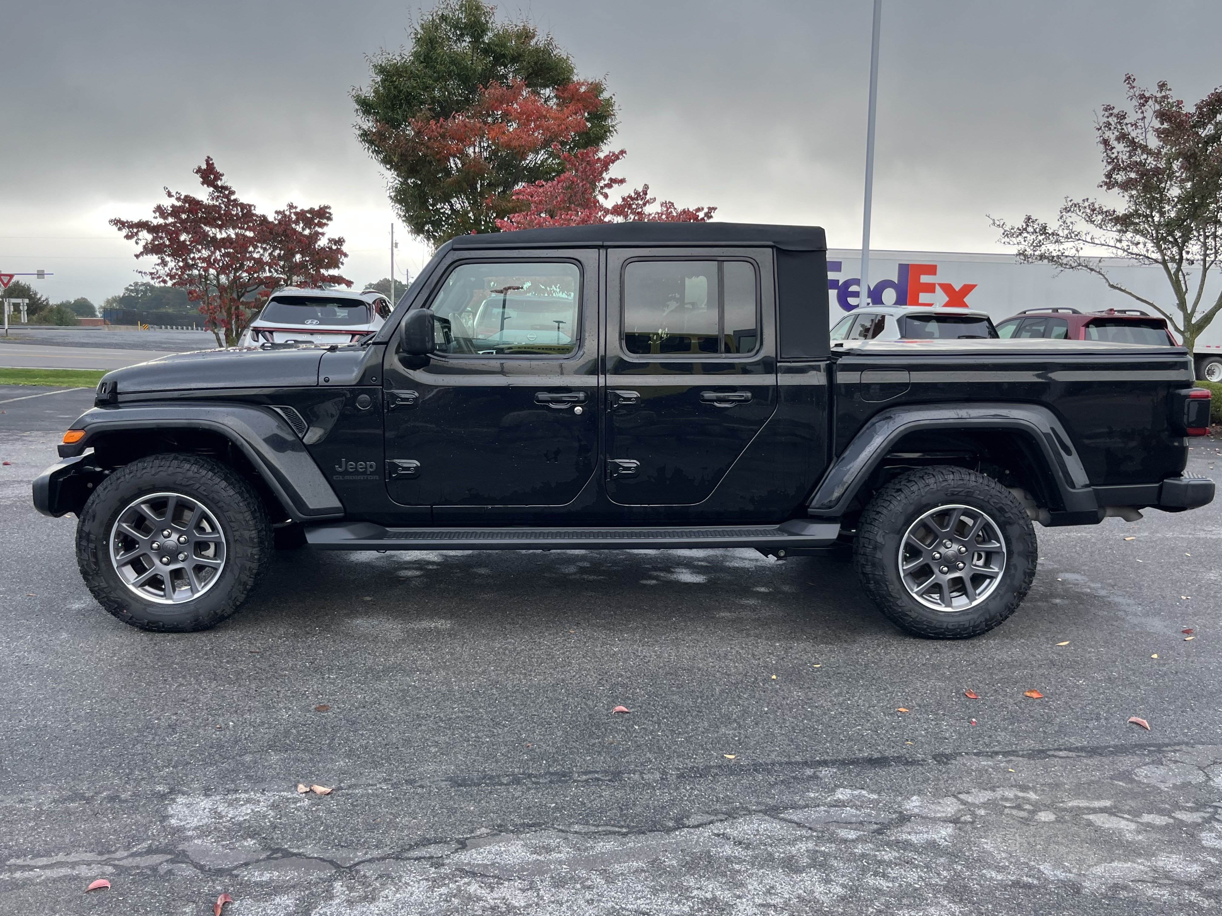 Used 2020 Jeep Gladiator Sport AWD/4WD image 9