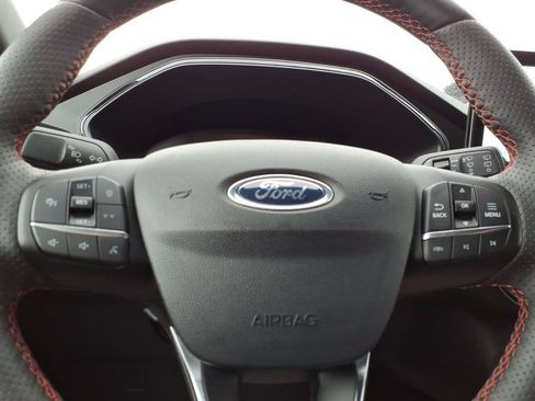 Used 2024 Ford Escape ST-Line w/ Tech Pack #1 AWD/4WD image 19