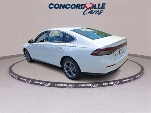 Used 2023 Honda Accord EX image 4