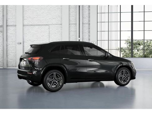 New 2025 Mercedes-Benz GLA 250 image 18