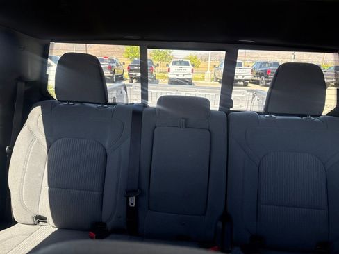 Used 2021 RAM 1500 Big Horn AWD/4WD image 16