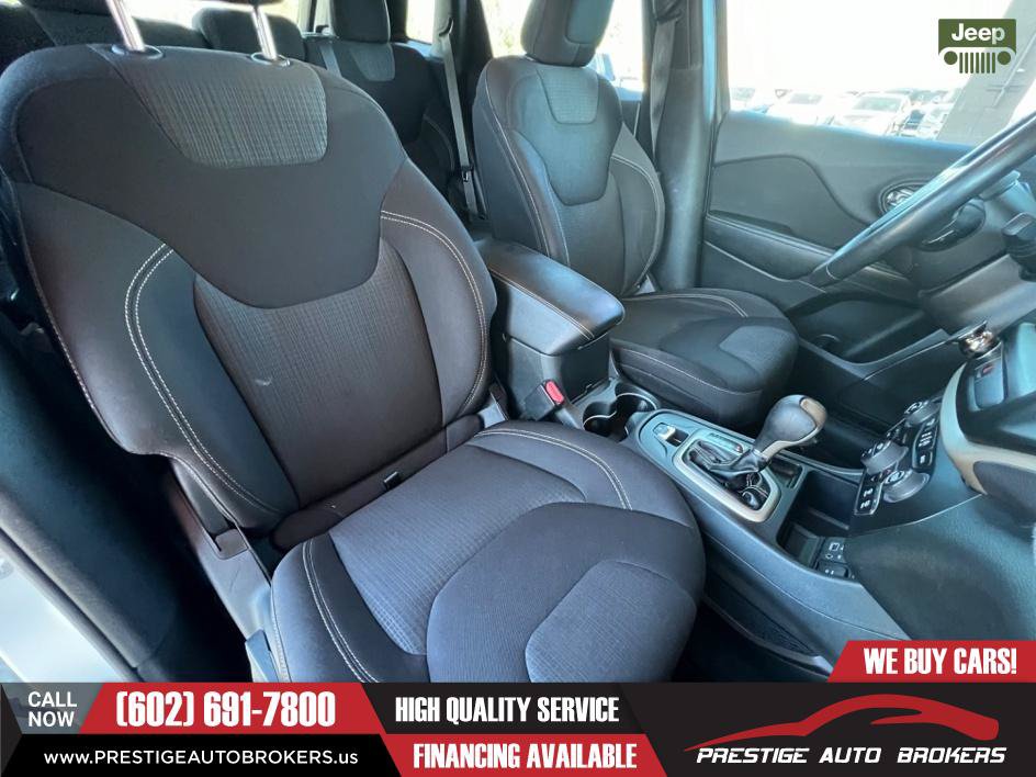 Used 2015 Jeep Cherokee Latitude w/ Comfort/Convenience Group FWD image 40