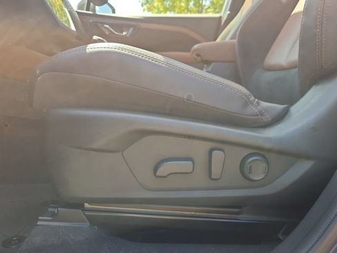 Certified 2025 Subaru Forester Touring AWD/4WD image 24