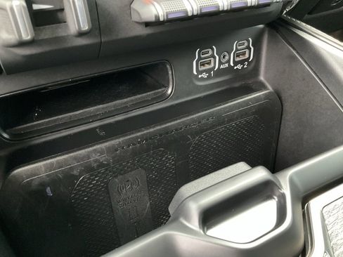 Used 2021 RAM 1500 Limited image 11