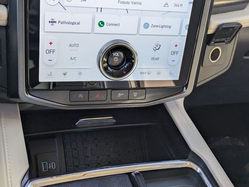 Used 2022 Ford Expedition Platinum image 23