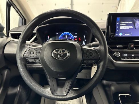 Used 2026 Toyota Corolla LE FWD image 18
