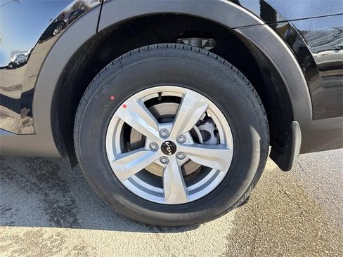 New 2026 Kia Sorento LX image 28