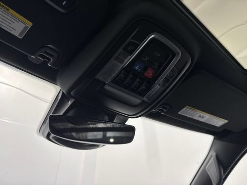 Used 2022 RAM 1500 Laramie AWD/4WD image 31