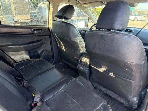 Used 2018 Subaru Outback 3.6R Limited AWD/4WD image 14