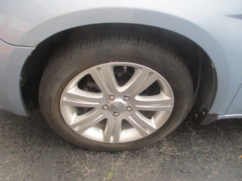 Used 2013 Chrysler 200 Touring FWD image 25