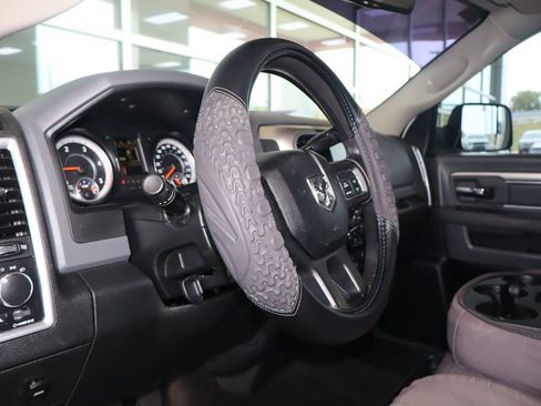 Used 2017 RAM 2500 SLT AWD/4WD image 17