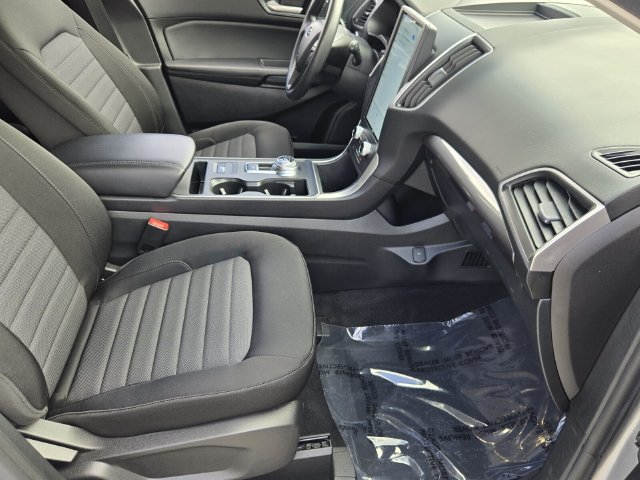 Used 2024 Ford Edge SE w/ Black Appearance Package AWD/4WD image 19