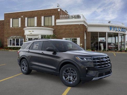 New 2026 Ford Explorer Active image 30