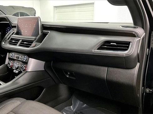 Used 2024 GMC Yukon SLE image 16