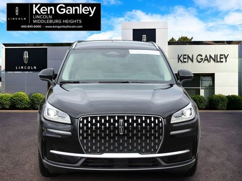 Used 2023 Lincoln Corsair Reserve w/ Equipment Group 201A AWD/4WD image 2