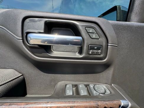 Used 2021 GMC Sierra 1500 Denali w/ Denali Ultimate Package AWD/4WD image 19