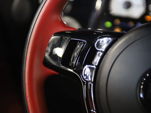 Used 2018 Rolls-Royce Wraith RWD image 22