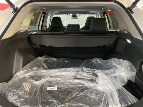 Used 2025 Toyota RAV4 XLE w/ Convenience Package image 34