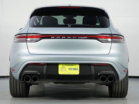 Used 2023 Porsche Macan image 11