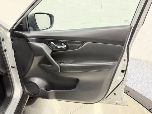 Used 2020 Nissan Rogue SL AWD/4WD image 24