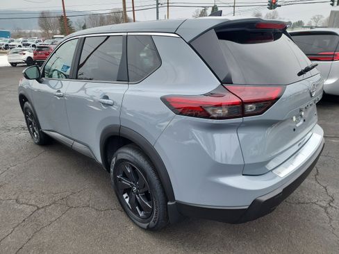 New 2026 Nissan Rogue SV image 6