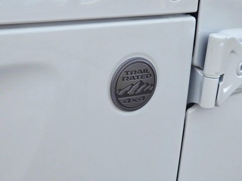 New 2026 Jeep Gladiator Sport image 17