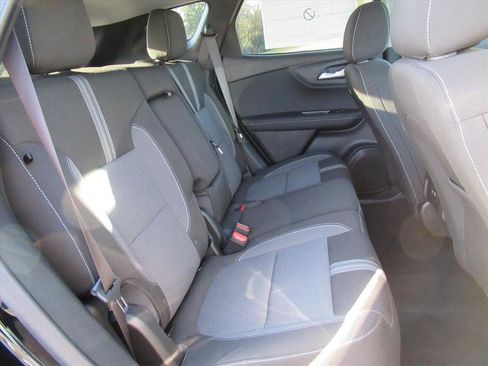 New 2025 Chevrolet Blazer LT w/ Convenience Package image 28