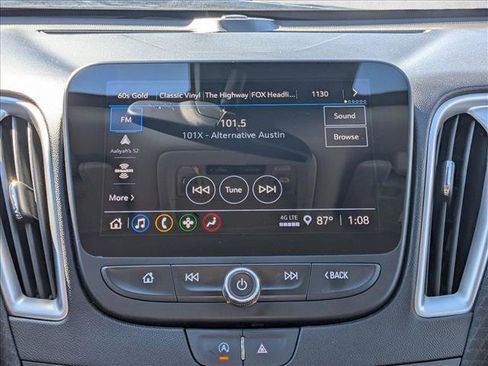 Used 2024 Chevrolet Malibu LT image 12