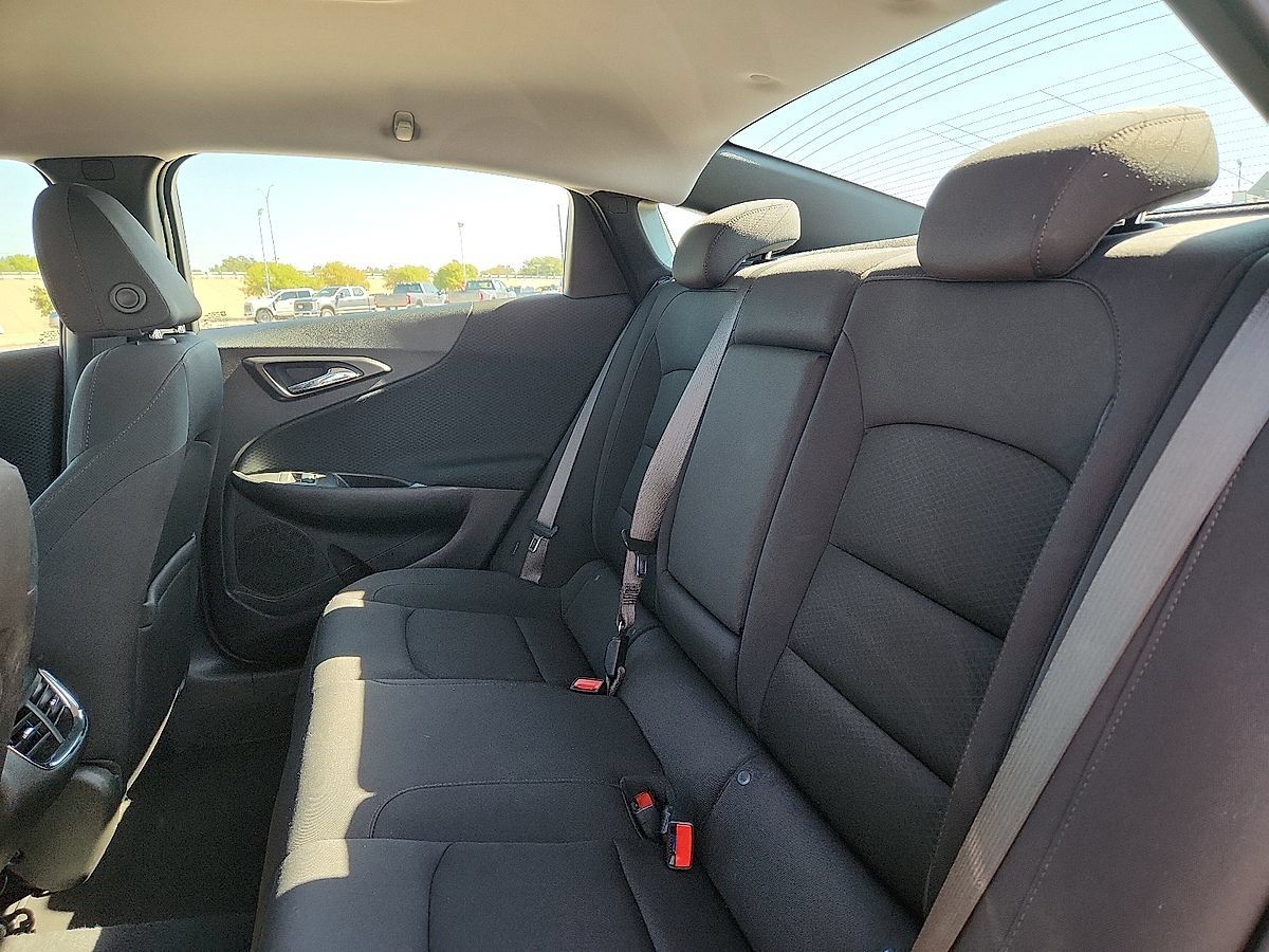 Used 2025 Chevrolet Malibu LT FWD image 6