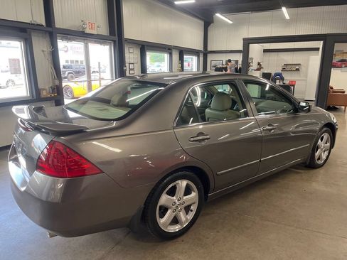 Used 2006 Honda Accord EX-L image 12