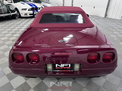 Used 1993 Chevrolet Corvette Convertible 2D image 17
