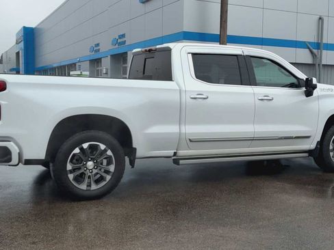 Certified 2022 Chevrolet Silverado 1500 High Country w/ Z71 Off-Road Package image 2