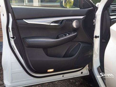 Used 2022 INFINITI QX55 Essential w/ Proassist Package image 16