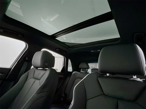 Used 2024 Audi Q3 2.0T Premium Plus w/ Premium Plus Package image 14