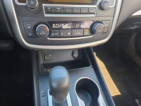 Used 2017 Nissan Altima 2.5 SV FWD image 13