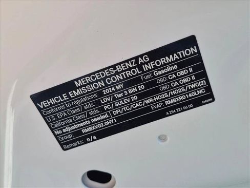 Used 2024 Mercedes-Benz C 300 Sedan image 24