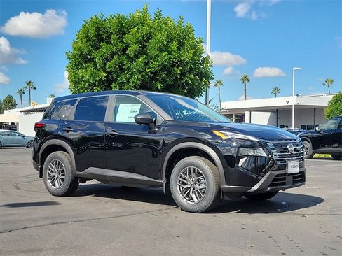 New 2026 Nissan Rogue S image 1