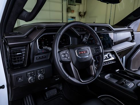 Used 2026 GMC Sierra 2500 AT4X AWD/4WD image 17