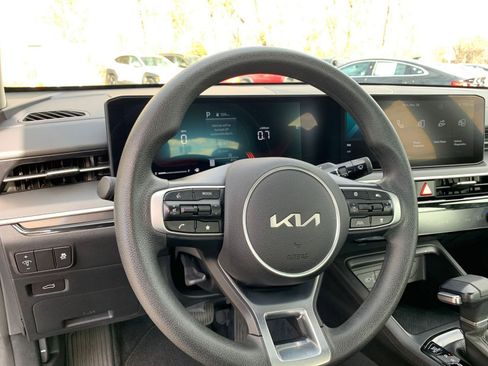 Used 2025 Kia K5 LXS image 33
