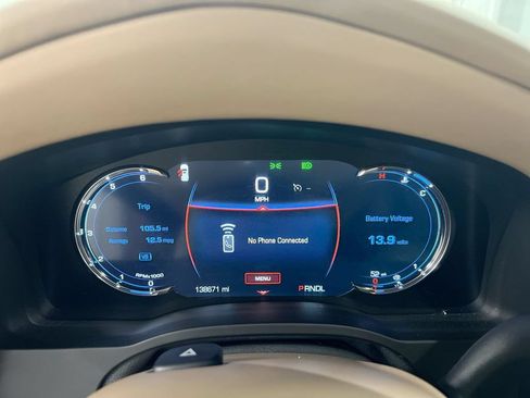 Used 2019 Cadillac Escalade ESV Platinum AWD/4WD image 12
