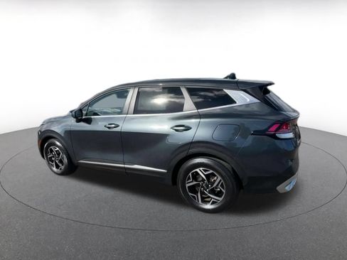 Used 2025 Kia Sportage LX FWD image 9