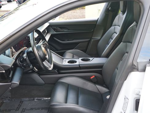 Used 2021 Porsche Taycan 4S image 16