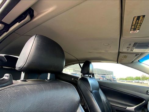 Used 2015 Lexus IS 250C image 20