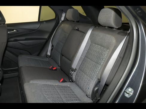 Used 2023 Chevrolet Equinox LT image 27