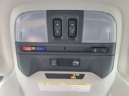 Used 2020 Subaru Crosstrek 2.0i Limited w/ Moonroof Package image 30