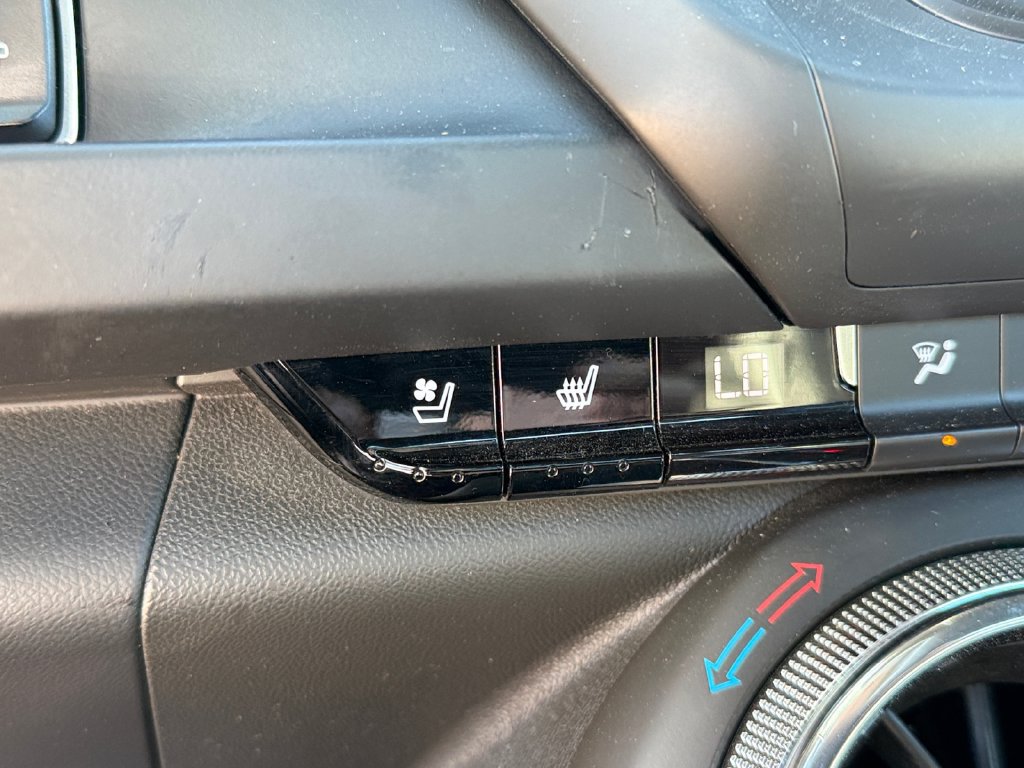 Used 2016 Chevrolet Camaro SS RWD image 30