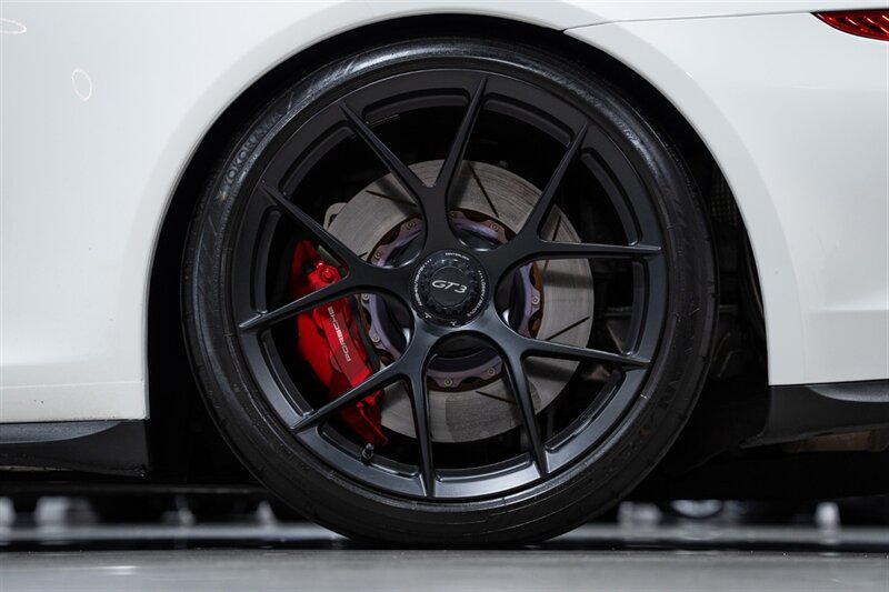 Used 2014 Porsche 911 GT3 RWD image 13