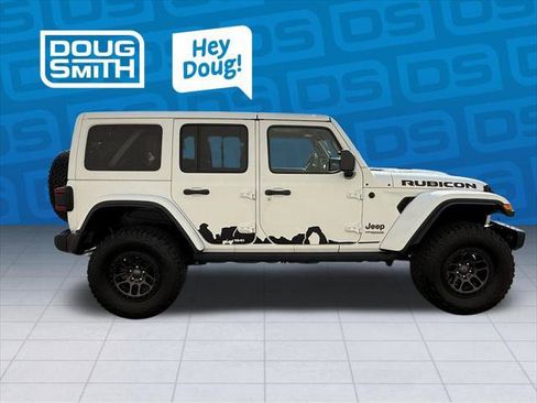 Certified 2022 Jeep Wrangler Unlimited Rubicon w/ Xtreme Recon 35" Tire Package AWD/4WD image 6
