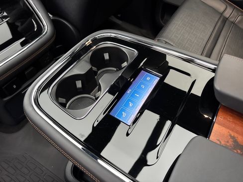 Certified 2024 Lincoln Navigator Black Label image 33